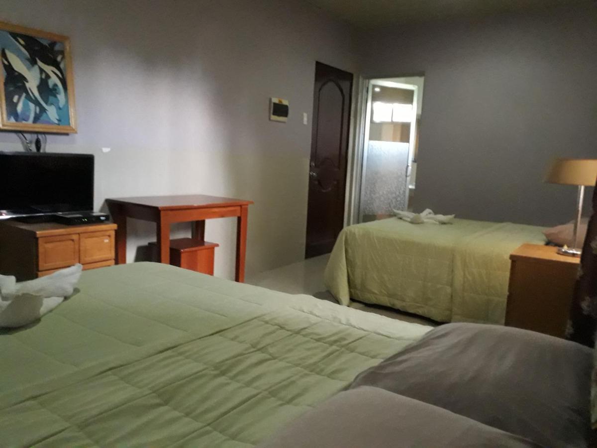 Bnt Inn Lapu-Lapu City Esterno foto